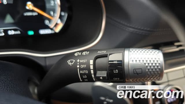 Genesis GV80 2020 — Photo 30/32