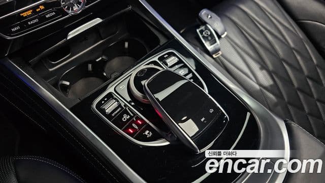 Mercedes-Benz G-Class 2021 — Фото 18/20