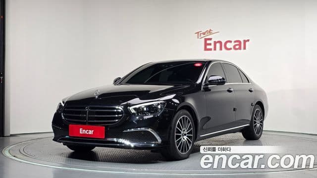 Mercedes-Benz E-Class 2022 — ფოტო 1/20