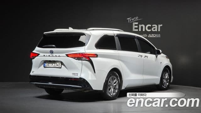 Toyota Sienna 2023 — Şəkil 2/20