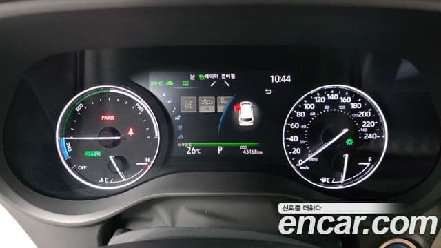Toyota Sienna 2023 — Şəkil 8/20