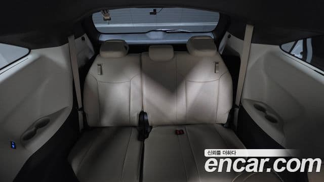 Toyota Sienna 2023 — Şəkil 18/20
