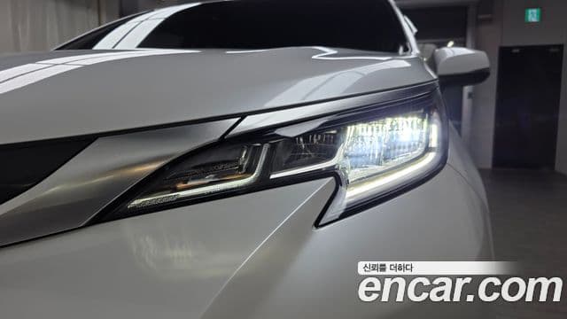Toyota Sienna 2023 — Photo 1/30