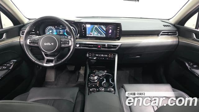 Kia K5 2023 — Şəkil 7/20
