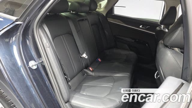 Kia K5 2023 — фото 11 из 20