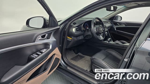 Genesis G70 2018 — ფოტო 10/20