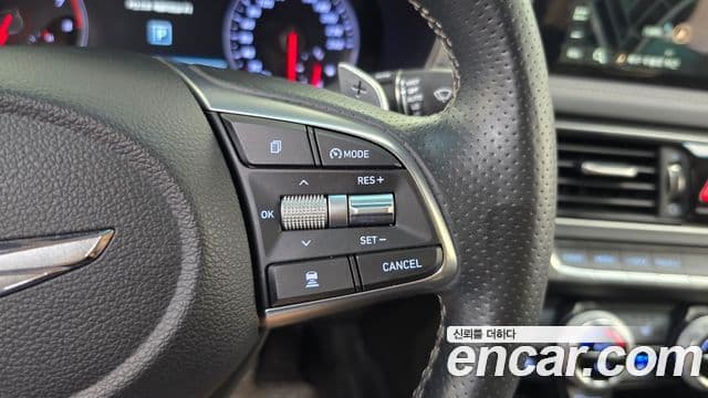 Genesis G70 2018 — ფოტო 17/20