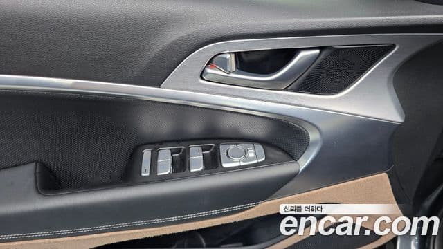 Genesis G70 2018 — ფოტო 20/20