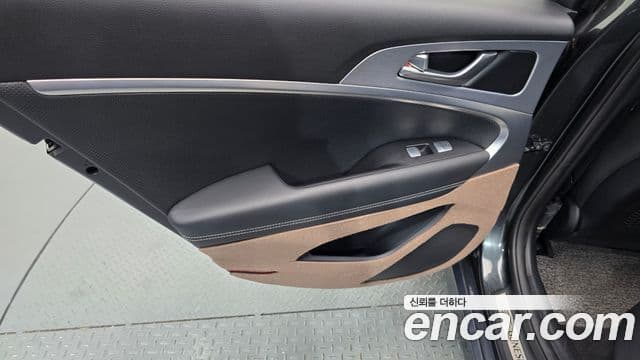 Genesis G70 2018 — ფოტო 22/34