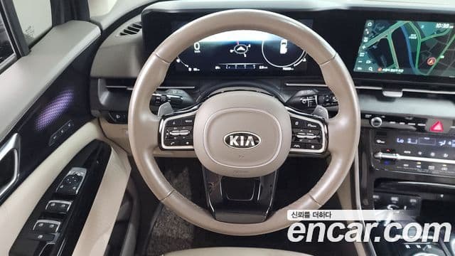 Kia Carnival 2020 — Фото 12/20