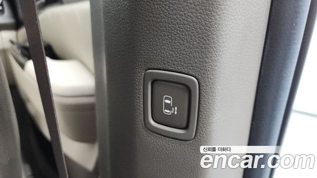 Kia Carnival 2020 — Фото 19/20