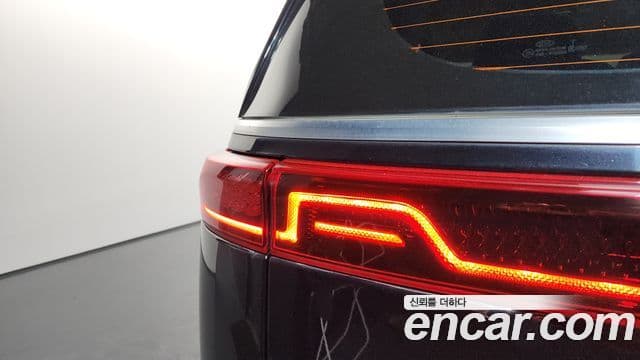 Kia Carnival 2020 — Photo 5/35