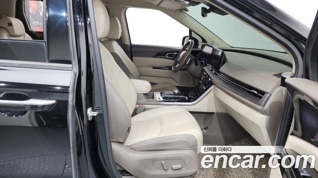 Kia Carnival 2020 — Photo 10/35