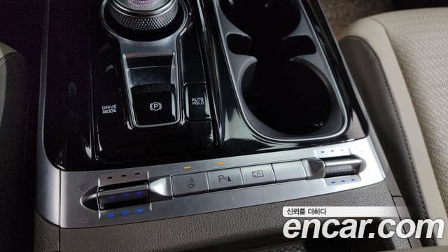 Kia Carnival 2020 — Photo 33/35