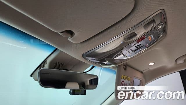 Genesis GV80 2022 — Photo 28/35