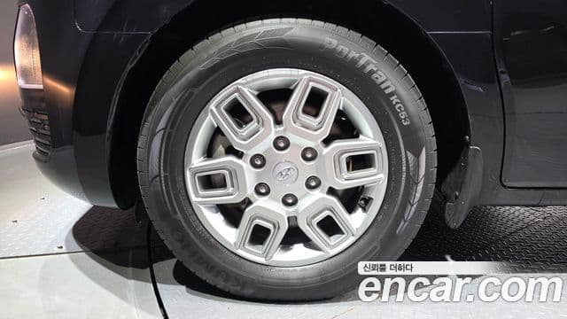 Hyundai Staria 2021 — ფოტო 4/20