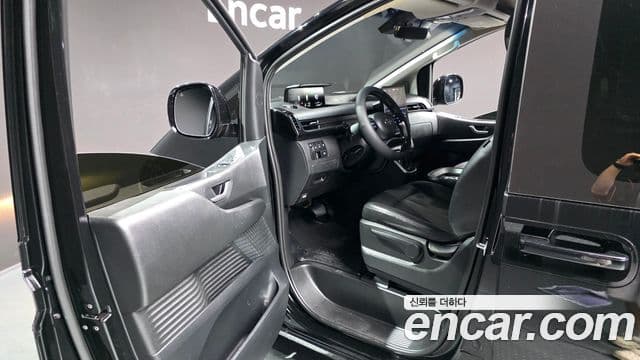 Hyundai Staria 2021 — фото 8 из 20