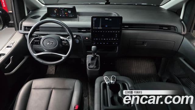 Hyundai Staria 2023 — фото 7 из 20