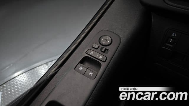 Hyundai Staria 2023 — Şəkil 18/20