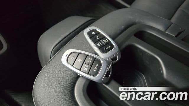 Hyundai Staria 2023 — Şəkil 19/20