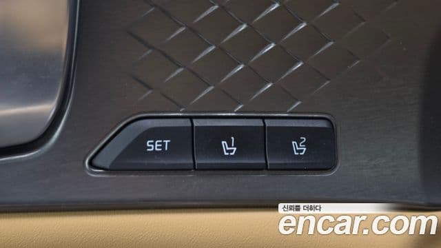 Kia Sorento 2020 — ფოტო 18/20