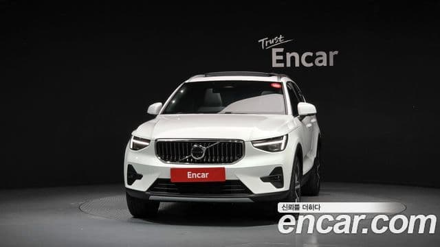Volvo XC40 2024 — Фото 3/20