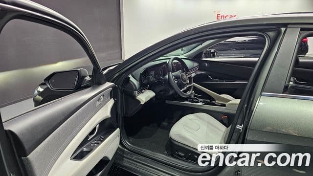 Hyundai Avante 2023 — ფოტო 9/20