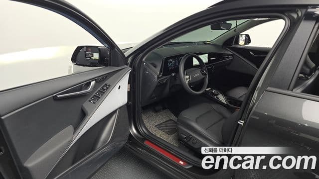 Kia Niro 2025 — Şəkil 10/20