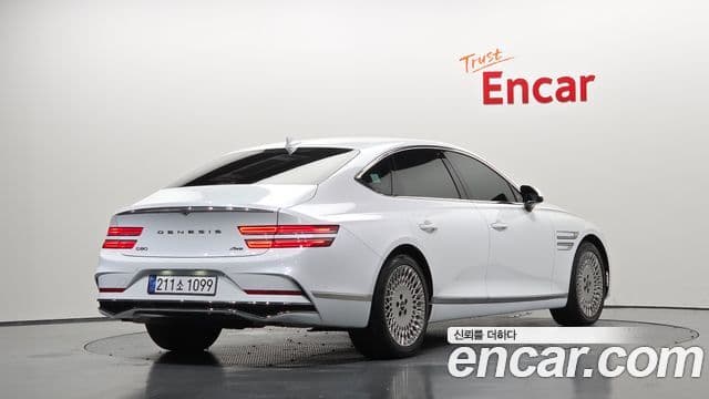 Genesis Electrified G80 2025 — фото 2 из 20