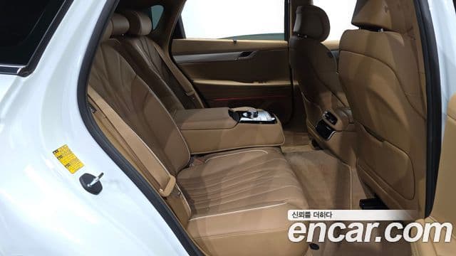 Genesis Electrified G80 2025 — фото 12 из 20