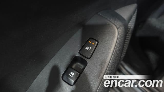 Kia Seltos 2020 — фото 18 из 20