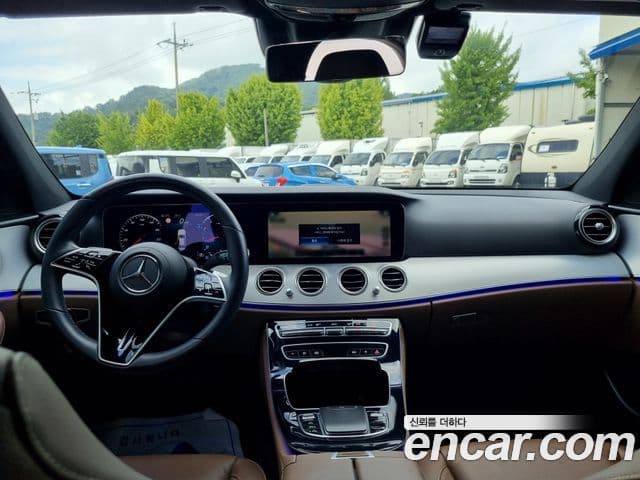 Mercedes-Benz E-Class 2021 — Şəkil 11/19