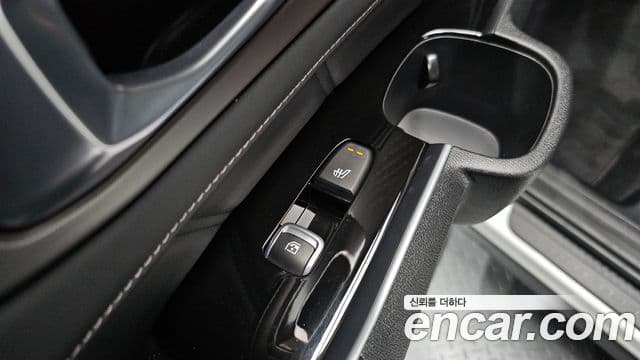 Kia Sorento 2023 — Фото 17/20