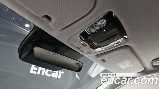 Kia Sorento 2023 — Фото 18/20