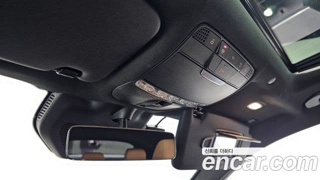 Mercedes-Benz GLC-Class 2023 — Şəkil 18/20