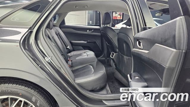 Kia K5 2022 — ფოტო 12/20