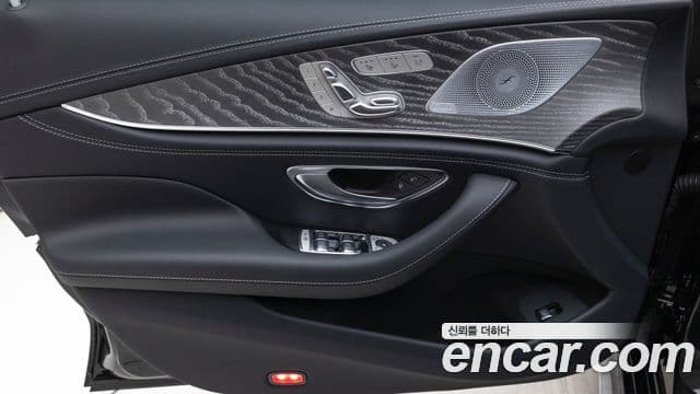 Mercedes-Benz AMG GT 2025 — ფოტო 17/20