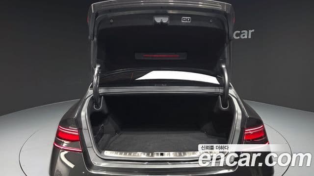 Genesis G90 2022 — ფოტო 20/20
