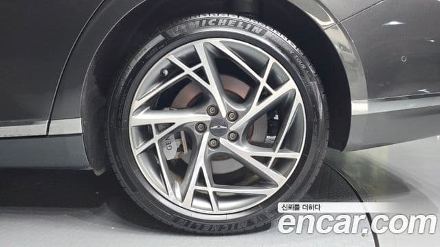 Genesis G90 2022 — Photo 22/34