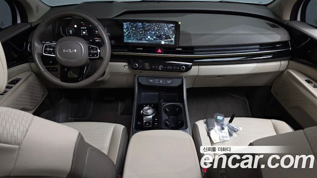Kia Carnival 2024 — Şəkil 7/20