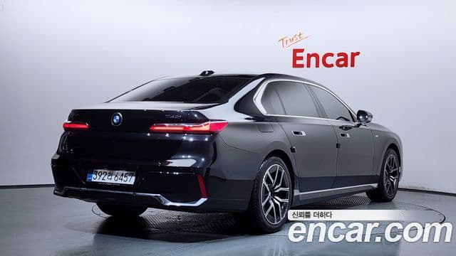 BMW 7 Series 2025 — Şəkil 2/20