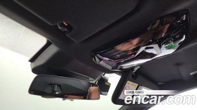 BMW 7 Series 2025 — Photo 13/37