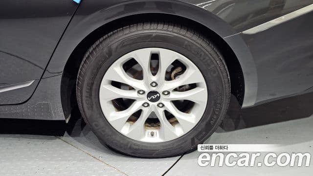 Kia K8 2022 — Photo 12/30