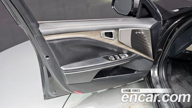 Kia K8 2022 — Photo 25/30