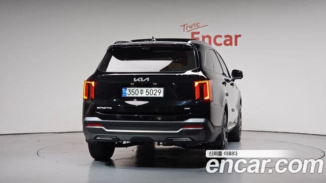 Kia Sorento 2023 — Şəkil 4/20