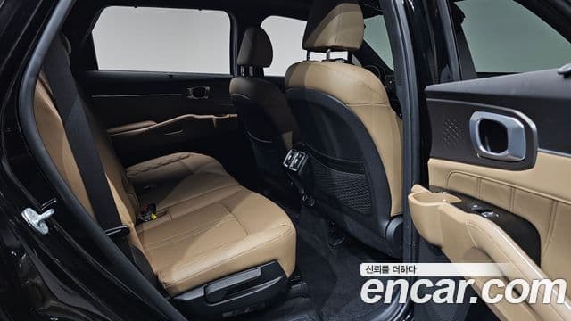 Kia Sorento 2023 — Şəkil 12/20