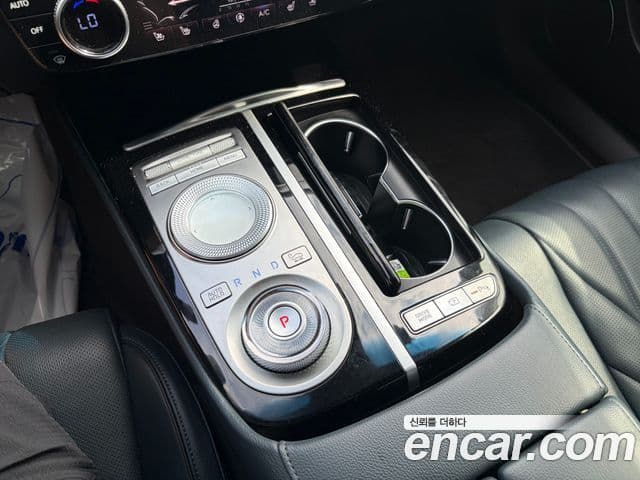 Genesis Electrified G80 2021 — фото 7 из 19