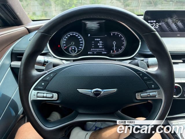 Genesis Electrified G80 2021 — Şəkil 10/19