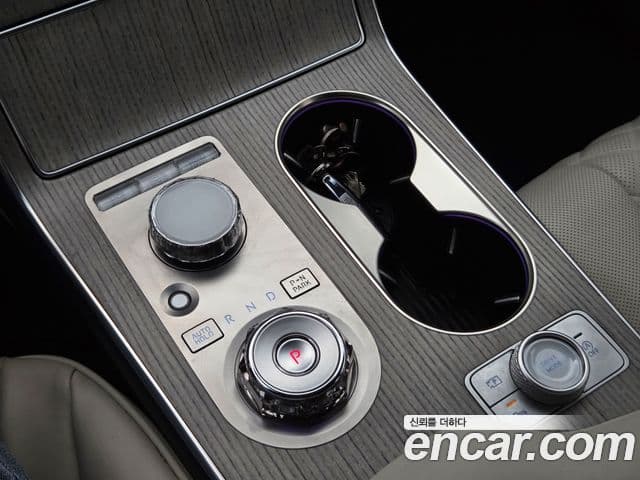 Genesis GV80 2024 — ფოტო 15/20