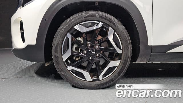 Kia Seltos 2024 — ფოტო 5/20